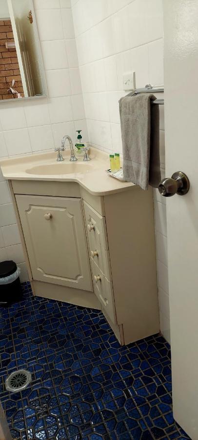 Settlers Motor Inn Тентърфилд Екстериор снимка
