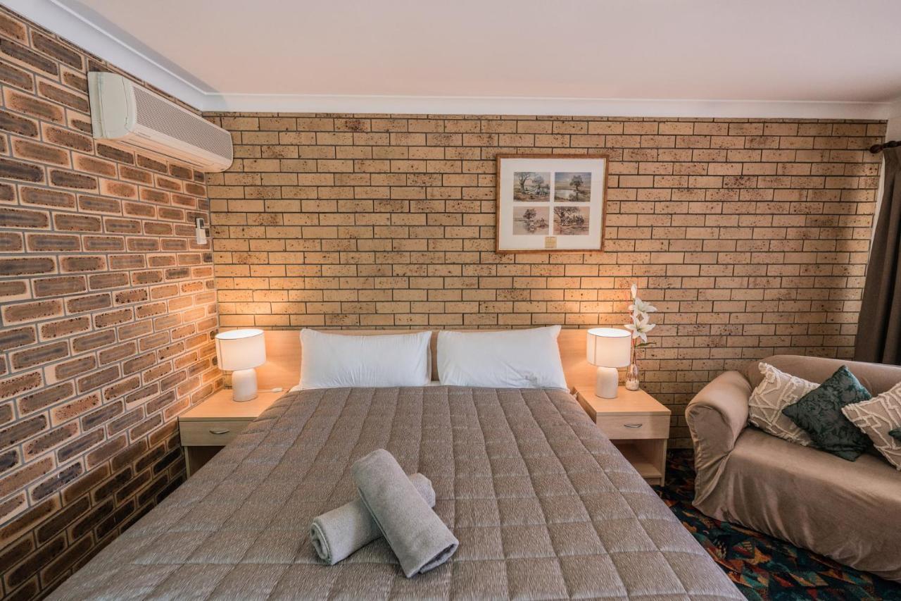 Settlers Motor Inn Тентърфилд Екстериор снимка