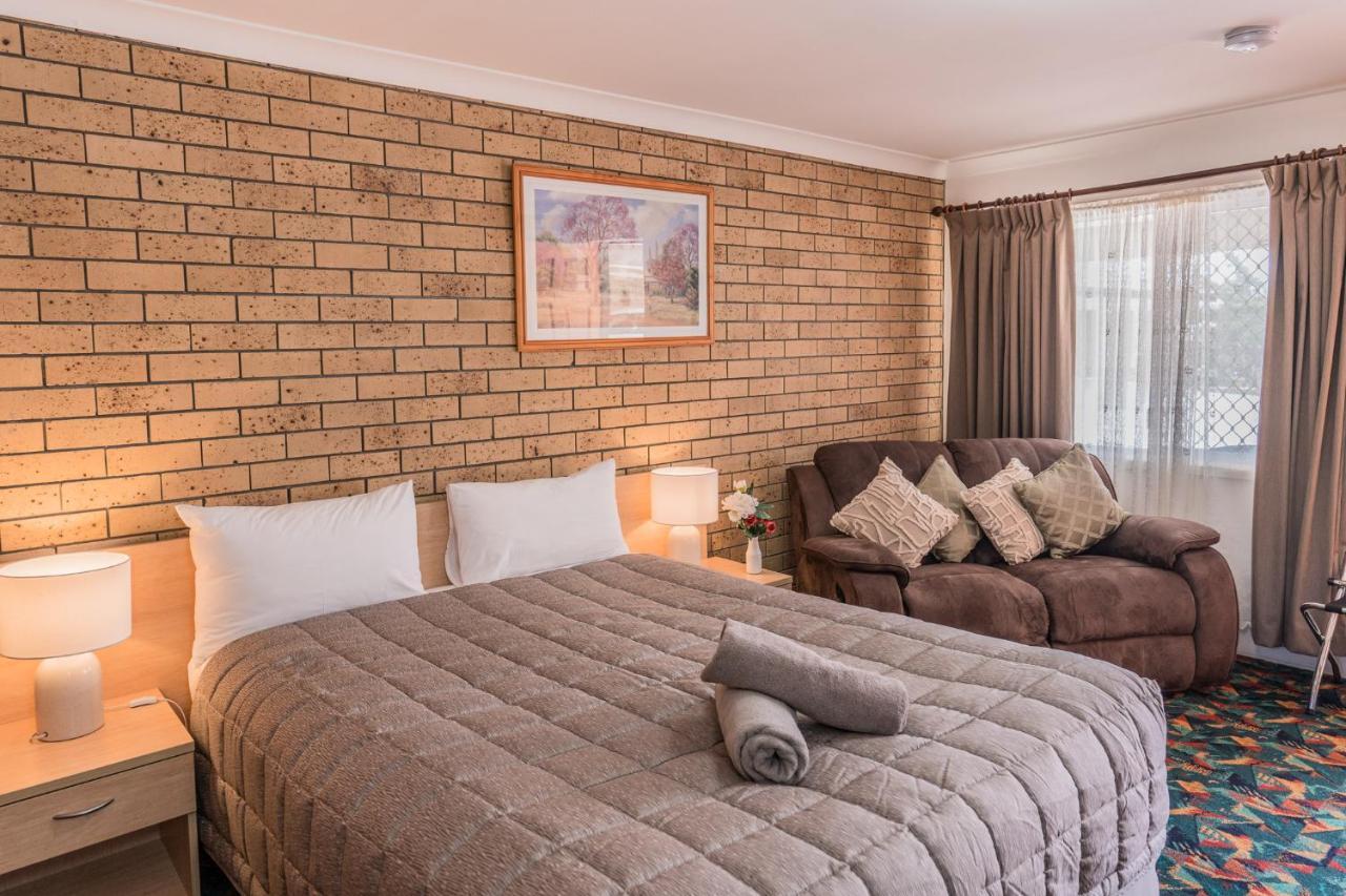 Settlers Motor Inn Тентърфилд Екстериор снимка