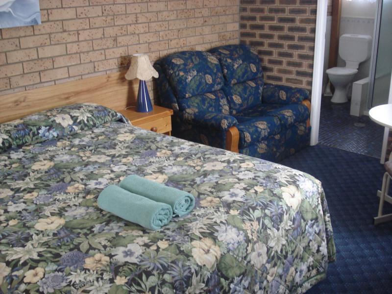 Settlers Motor Inn Тентърфилд Екстериор снимка