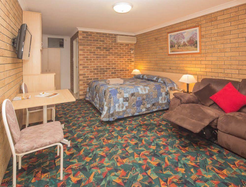 Settlers Motor Inn Тентърфилд Екстериор снимка